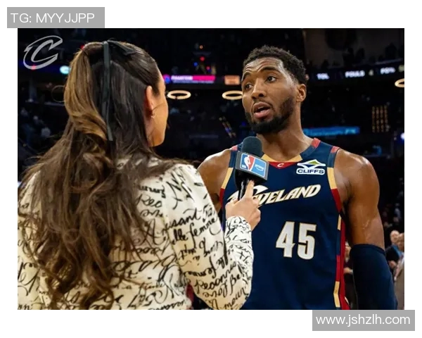 球迷炸锅：字母哥这一行为引热议！